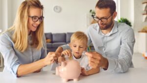 Read more about the article How to Teach Your Kids About Money Management